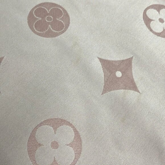 LOUIS VUITTON Etole Venice Pink Scarf 52% silk, 48% acetate 259-061325 - Picture 3 of 5